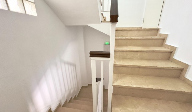 Sprzedaż - Apartament - Torrevieja - Acequion