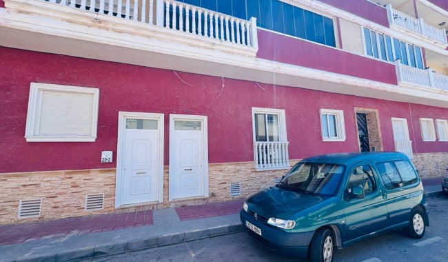 Resale - Apartment - Algorfa