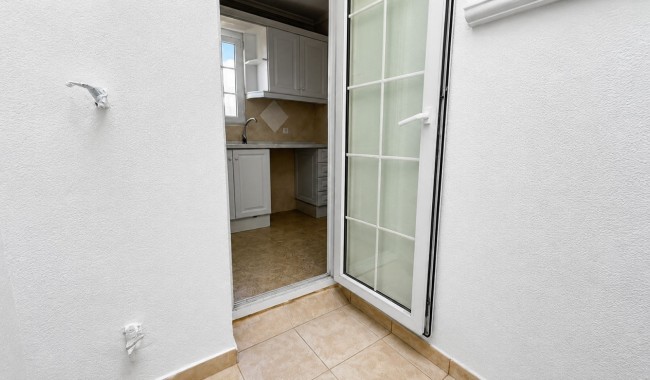 Resale - Apartment - Orihuela Costa - Los Almendros