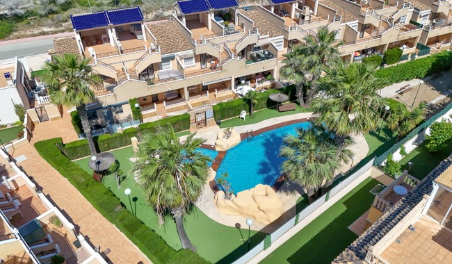 Bungalow - Sprzedaż - Orihuela costa - Villamartín