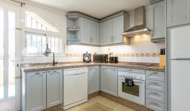 Resale - Bungalow - Orihuela Costa - Villamartín