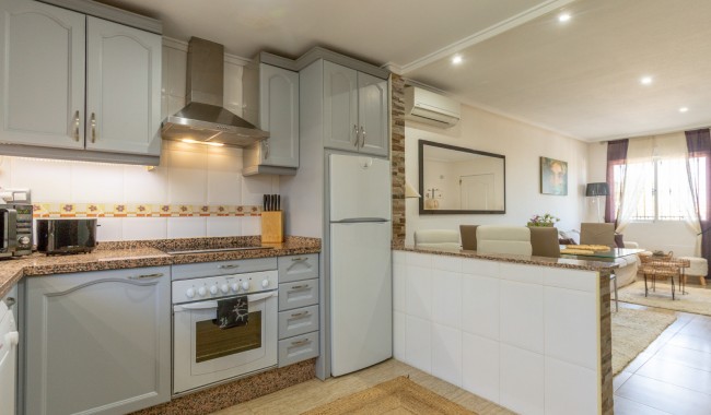 Resale - Bungalow - Orihuela Costa - Villamartín