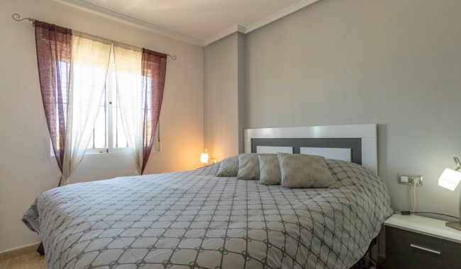 Resale - Bungalow - Orihuela Costa - Villamartín