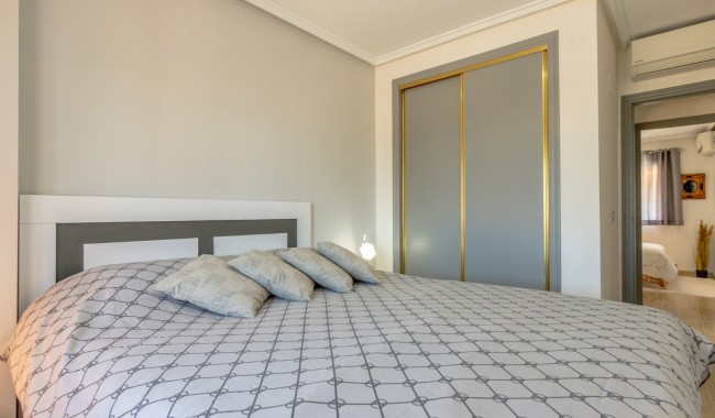 Resale - Bungalow - Orihuela Costa - Villamartín