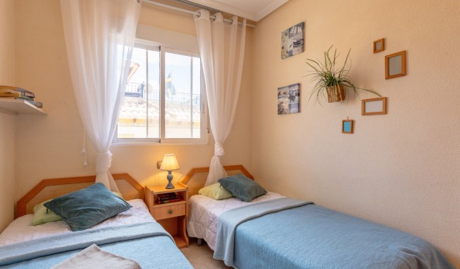 Segunda mano - Semi separado - Orihuela Costa - La Zenia
