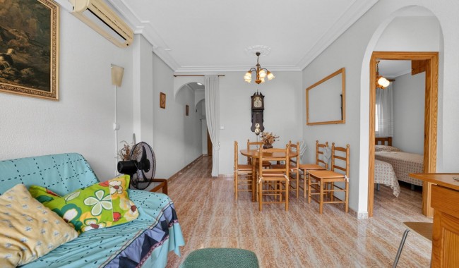 Resale - Apartment - Torrevieja - Playa de los locos