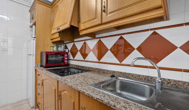 Resale - Apartment - Torrevieja - Playa de los locos