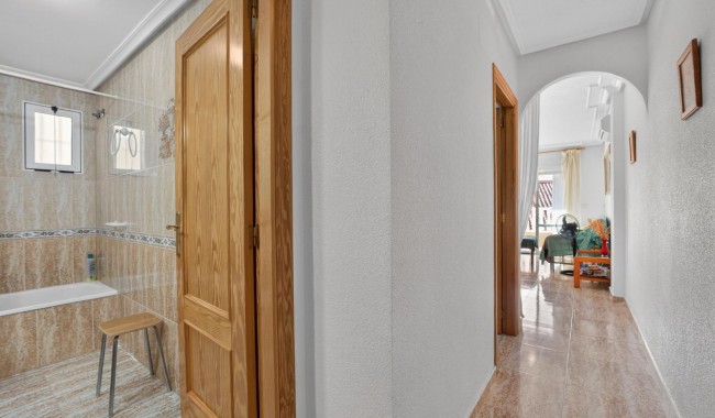 Resale - Apartment - Torrevieja - Playa de los locos