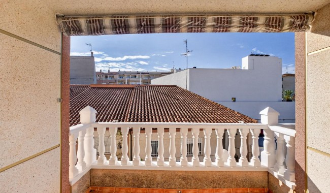 Resale - Apartment - Torrevieja - Playa de los locos