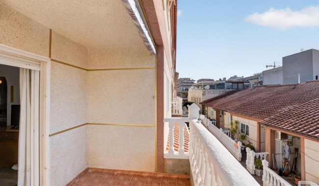 Resale - Apartment - Torrevieja - Playa de los locos