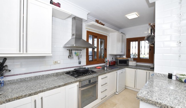 Resale - Villa - Algorfa - La Finca Golf Resort
