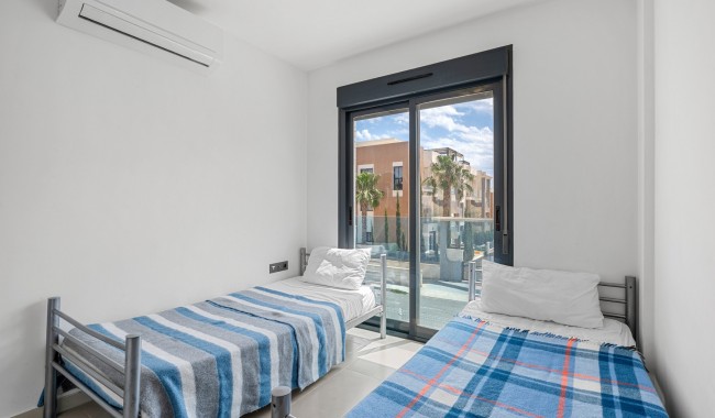 Sprzedaż - Apartament - Orihuela costa - La Zenia