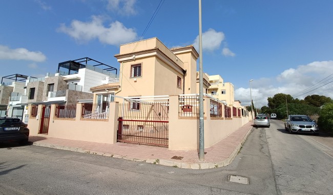 Sprzedaż - Willa - Orihuela costa - Castillo de Don Juan
