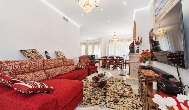 Resale - Villa - Orihuela Costa - Dehesa de Campoamor