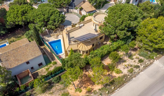 Resale - Villa - Orihuela Costa - Dehesa de Campoamor