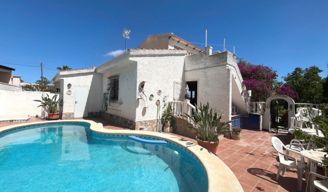 Villa - Resale - Ciudad Quesada/Rojales - Central Quesada