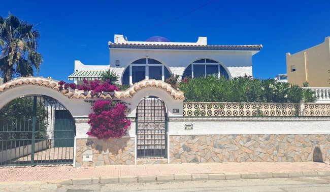 Villa - Segunda mano - San Miguel de Salinas - Blue Lagoon