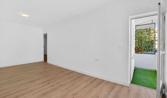 Apartment - Resale - Torrevieja - Centro