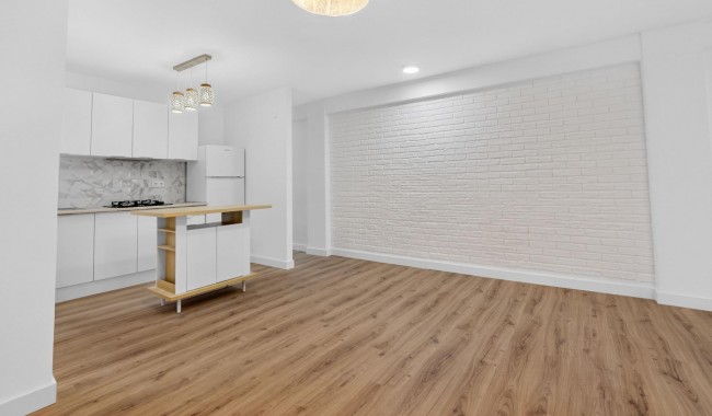 Resale - Apartment - Torrevieja - Centro