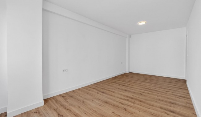 Resale - Apartment - Torrevieja - Centro