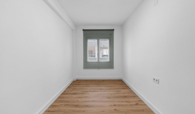 Resale - Apartment - Torrevieja - Centro