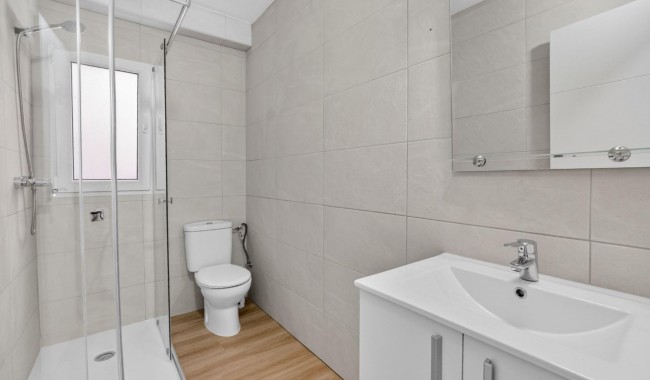 Resale - Apartment - Torrevieja - Centro