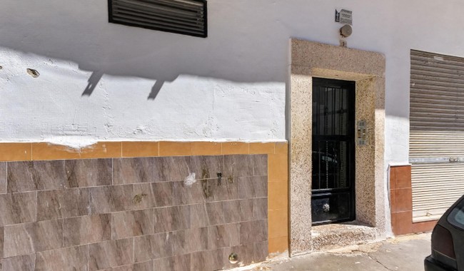 Resale - Apartment - Torrevieja - Centro