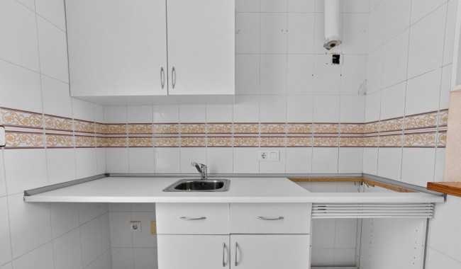 Sprzedaż - Apartament - Torrevieja - El limonar