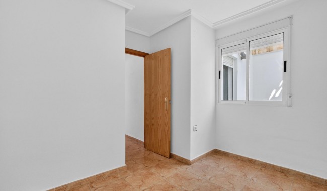 Sprzedaż - Apartament - Torrevieja - El limonar
