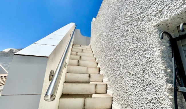 Resale - Villa - Villamartín