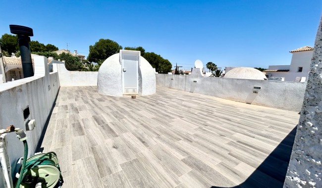 Resale - Villa - Villamartín