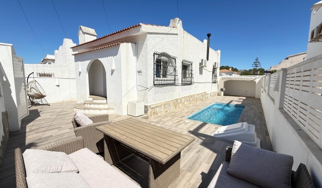 Resale - Villa - Villamartín
