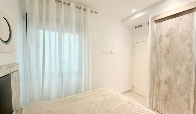 Sprzedaż - Kamienica - Orihuela - Orihuela Costa