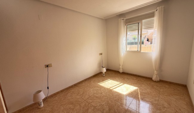 Segunda mano - Apartamento - Torrevieja - Centro