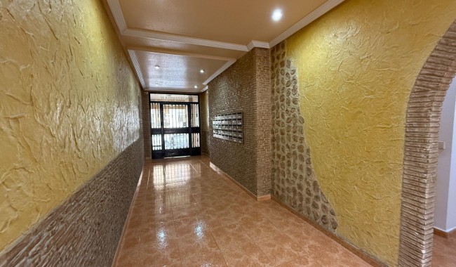 Segunda mano - Apartamento - Torrevieja - Centro