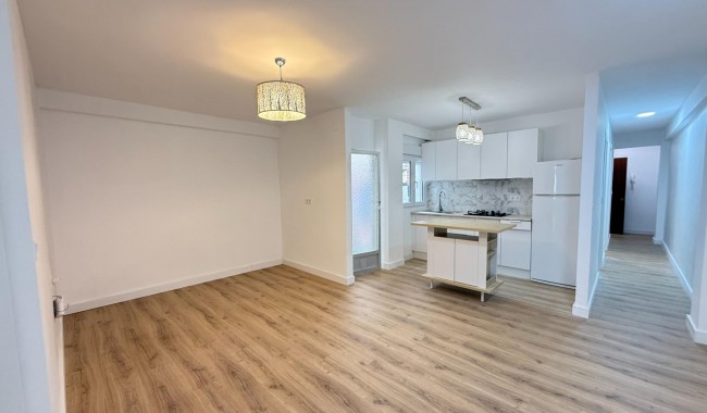 Resale - Apartment - Torrevieja - Centro
