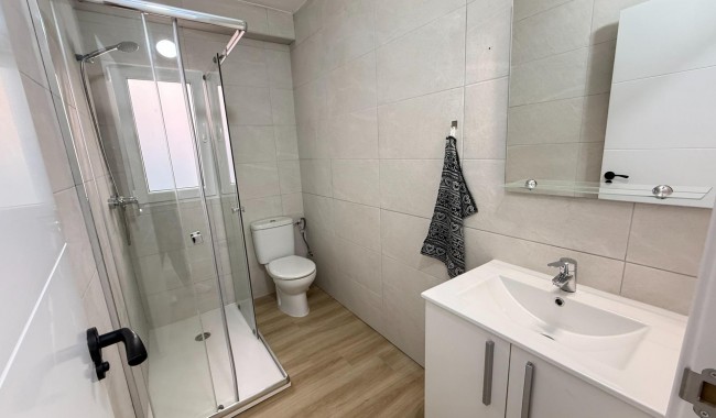 Resale - Apartment - Torrevieja - Centro