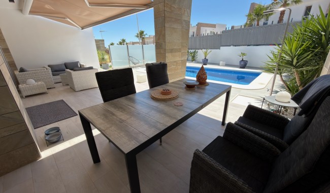 Brukt - Villa - Algorfa - La Finca golf