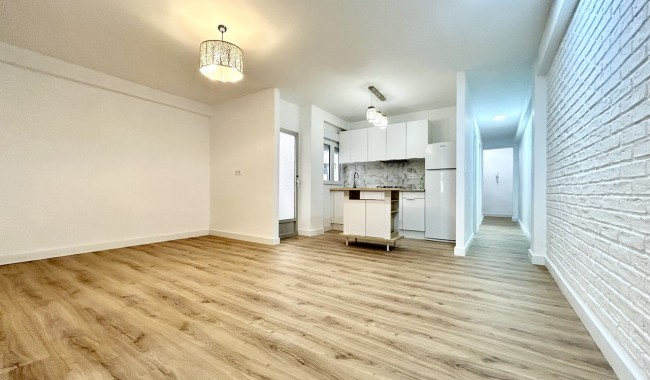 Sprzedaż - Apartament - Torrevieja
