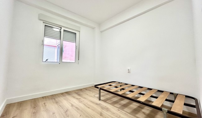 Sprzedaż - Apartament - Torrevieja