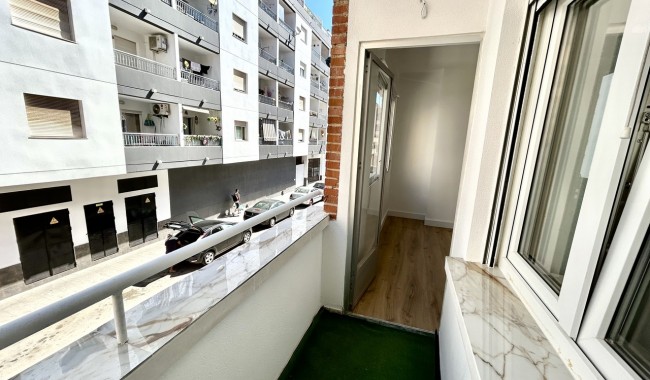 Sprzedaż - Apartament - Torrevieja