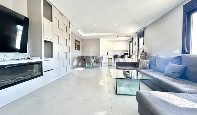 Resale - Villa - Torrevieja - Los Balcones