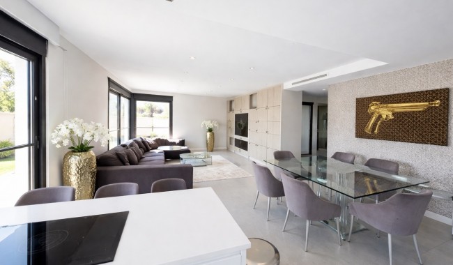 Resale - Villa - Torrevieja - Los Balcones