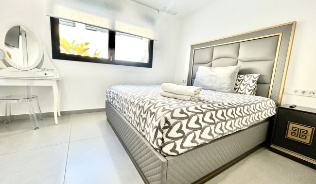 Resale - Villa - Torrevieja - Los Balcones