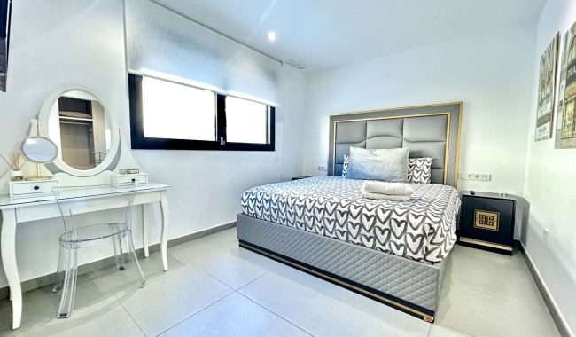 Resale - Villa - Torrevieja - Los Balcones