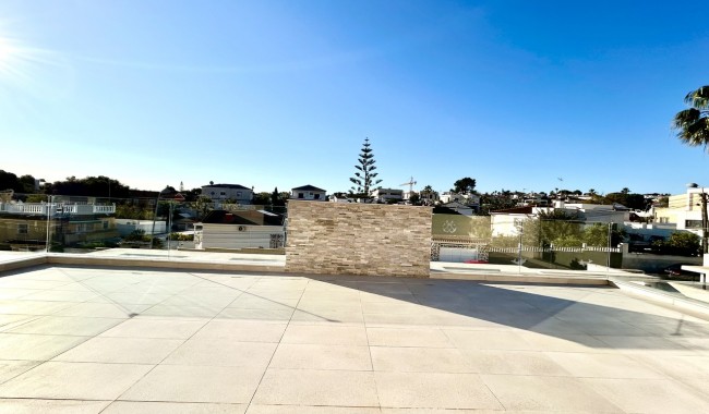 Resale - Villa - Torrevieja - Los Balcones