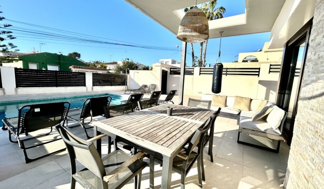 Resale - Villa - Torrevieja - Los Balcones