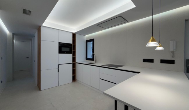 Resale - Apartment - Alicante - Center