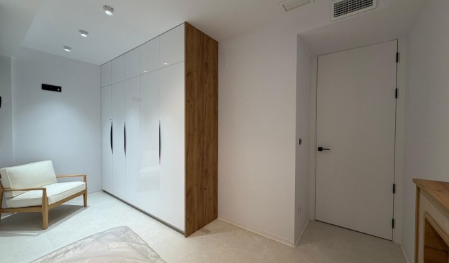Resale - Apartment - Alicante - Center
