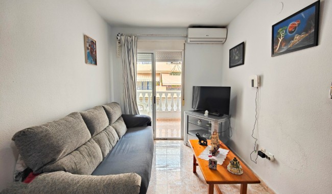 Sprzedaż - Apartament - Torrevieja - Centro